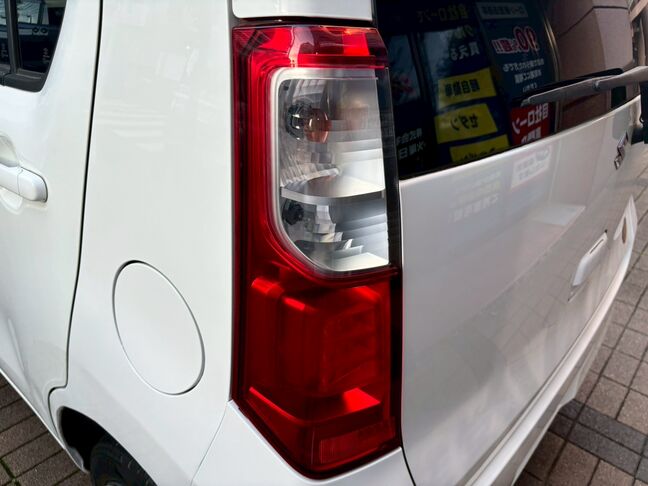 ウィンカーがクリアなので高級感が有ります。